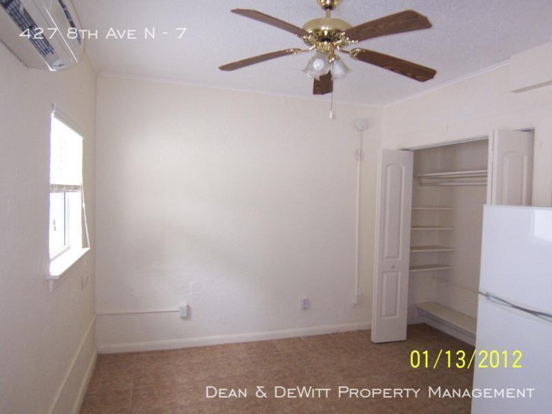 427 8th Ave N - Photo 3 of 10