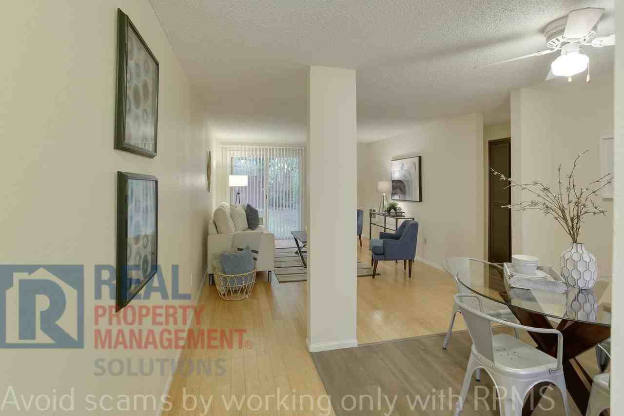 738-752 SE 148th Ave - Photo 3 of 17