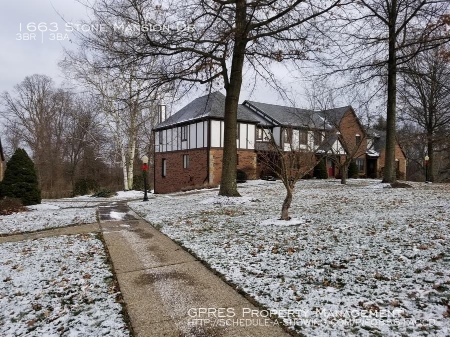 1663 Stone Mansion Dr - Photo 2 of 17