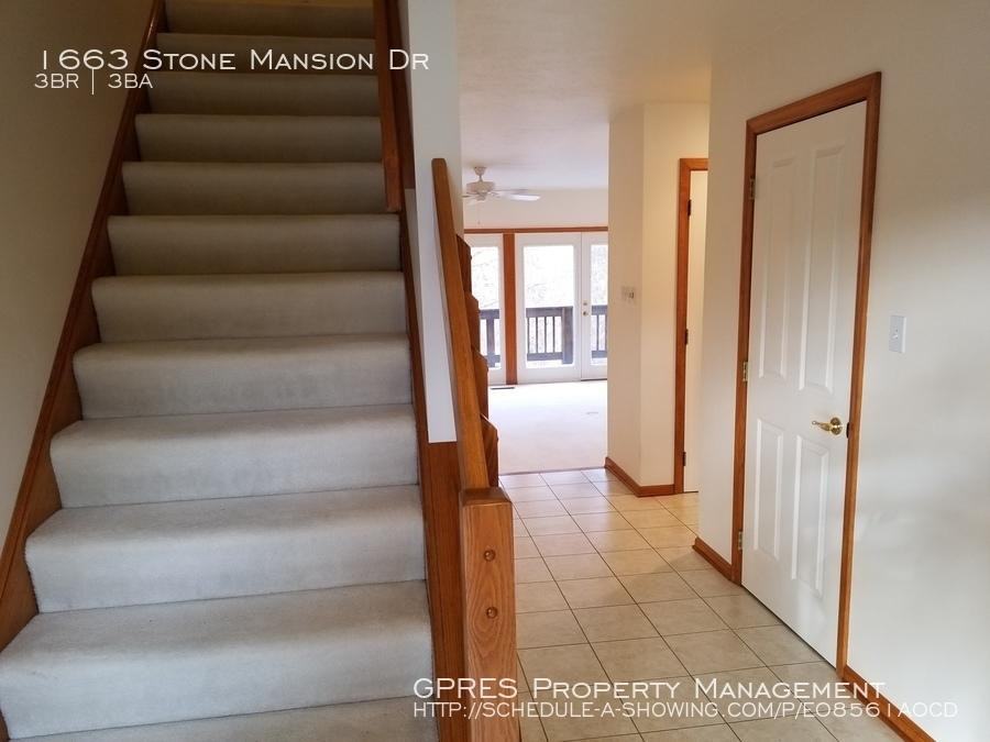 1663 Stone Mansion Dr - Photo 3 of 17