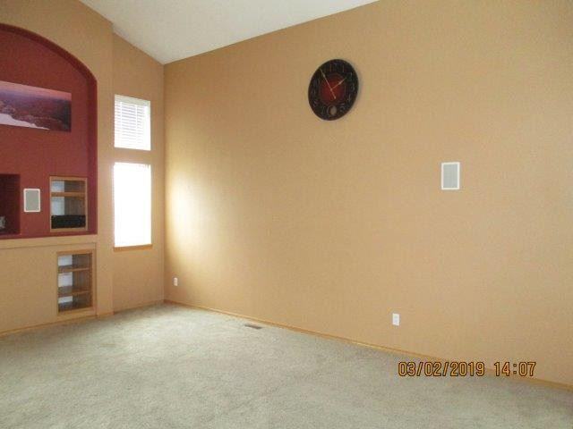 1913 Dakota Ct - Photo 2 of 13
