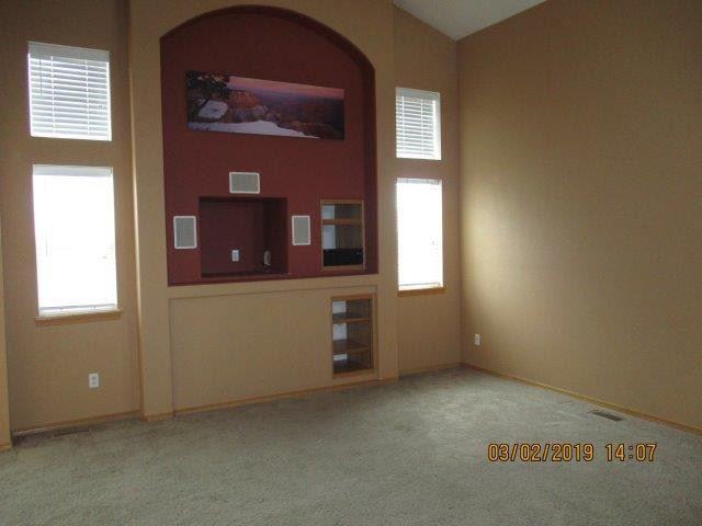 1913 Dakota Ct - Photo 3 of 13