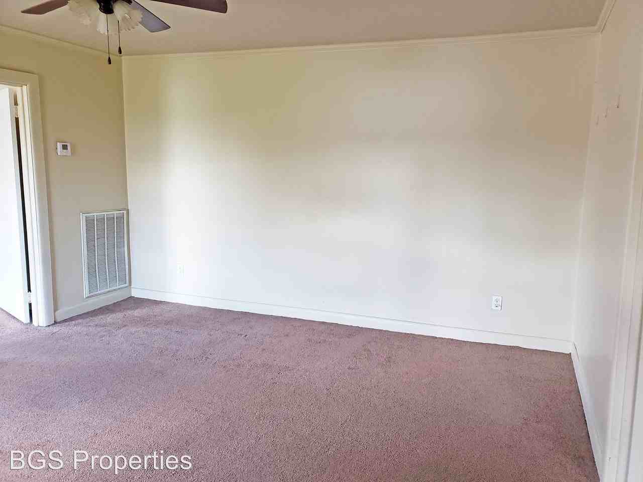 516 Parks St - Photo 2 of 6