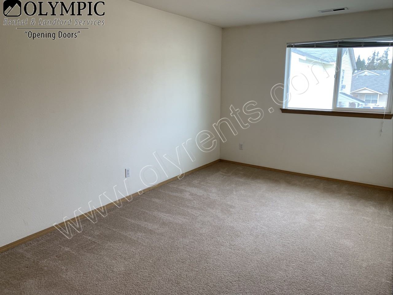 4862 43rd Ln Se - Photo 2 of 9