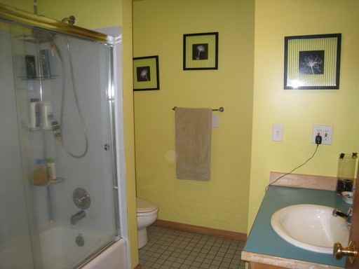 651 Hawthorn Ln - Photo 2 of 15