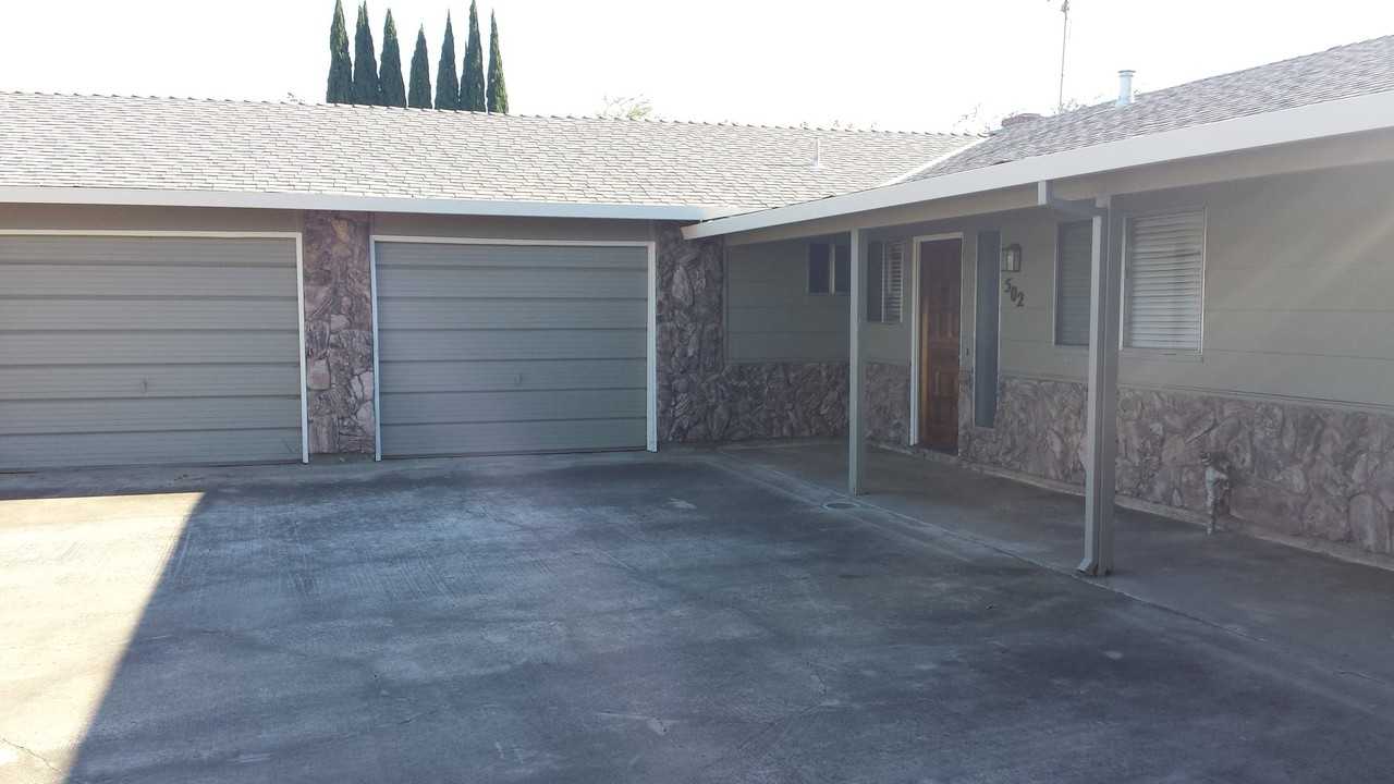 502 Jesse Ave - Photo 2 of 17