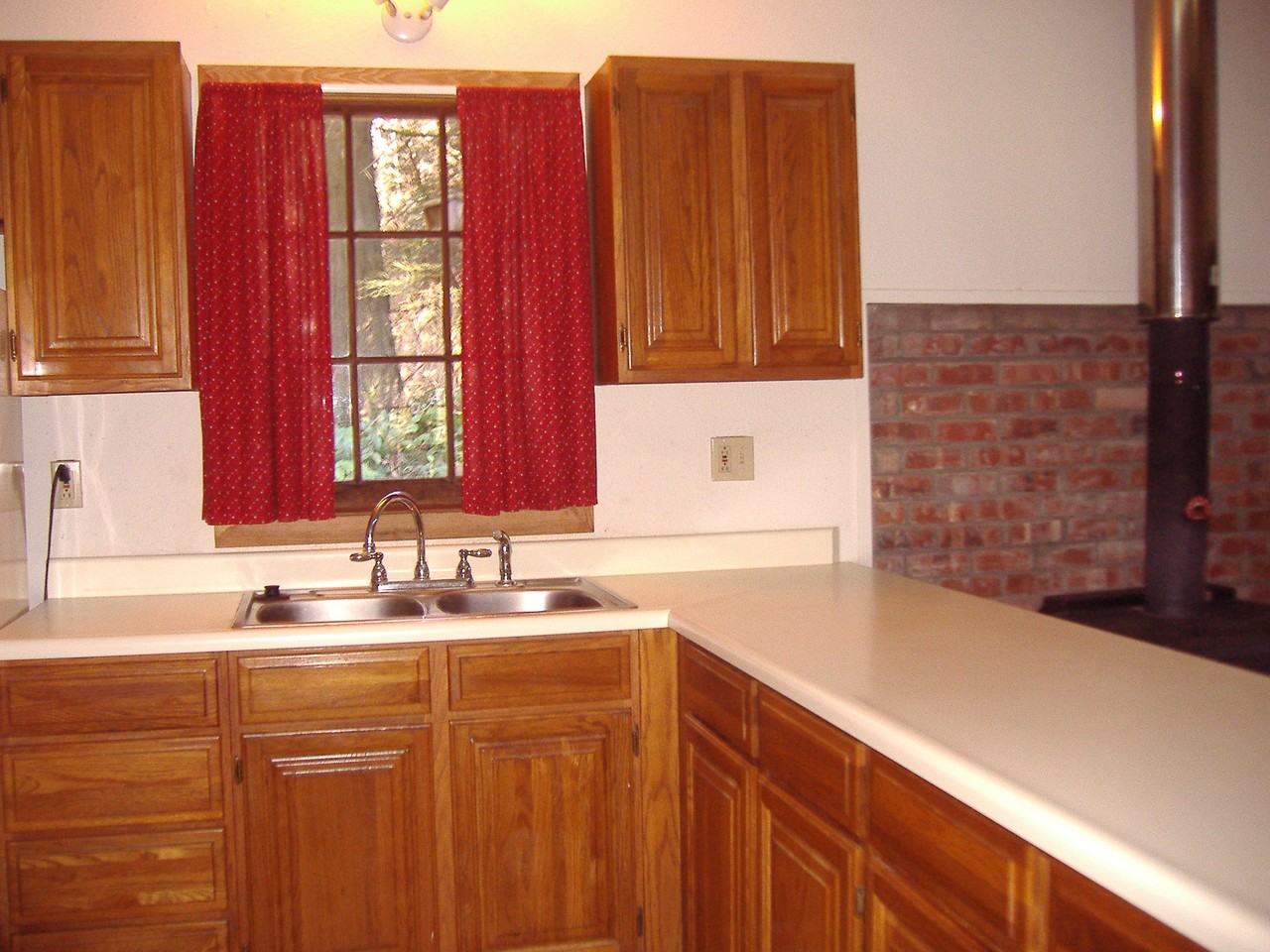 21980 Seatter Rd NE - Photo 3 of 6