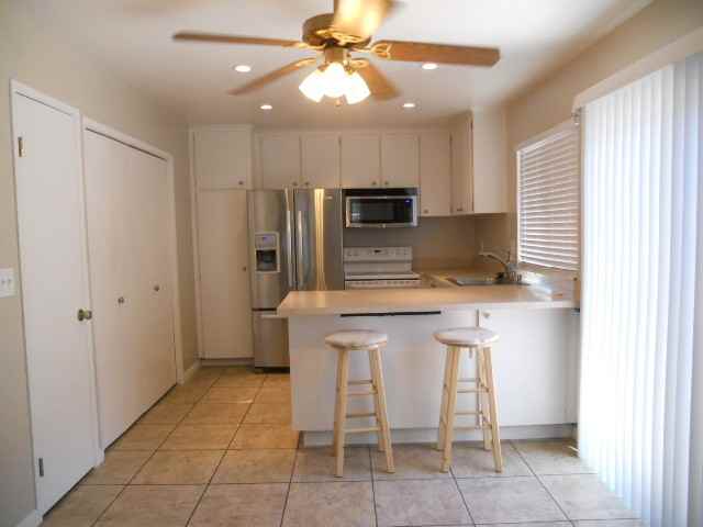 2753 Flagstad Ct - Photo 3 of 7