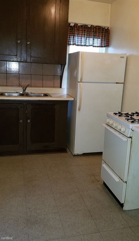 619 N Mill St - Photo 3 of 5