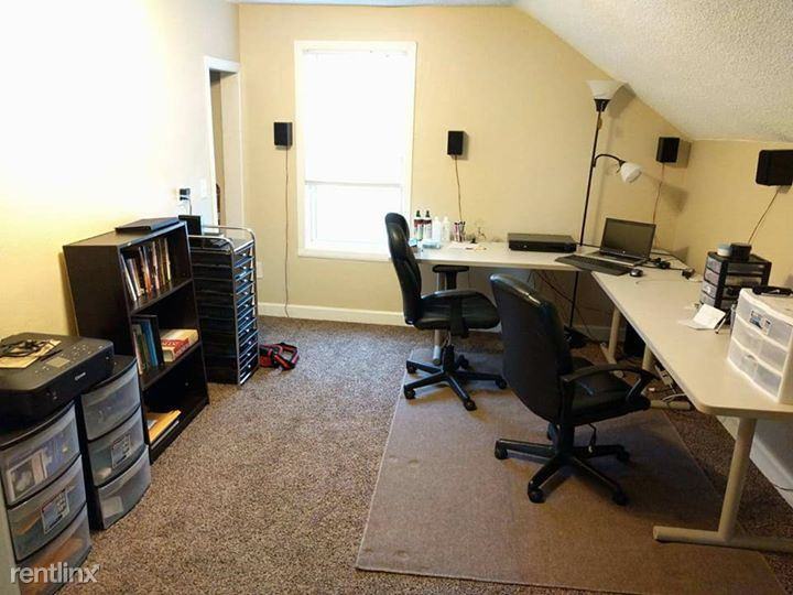 1219 4th St N - Photo 3 of 5