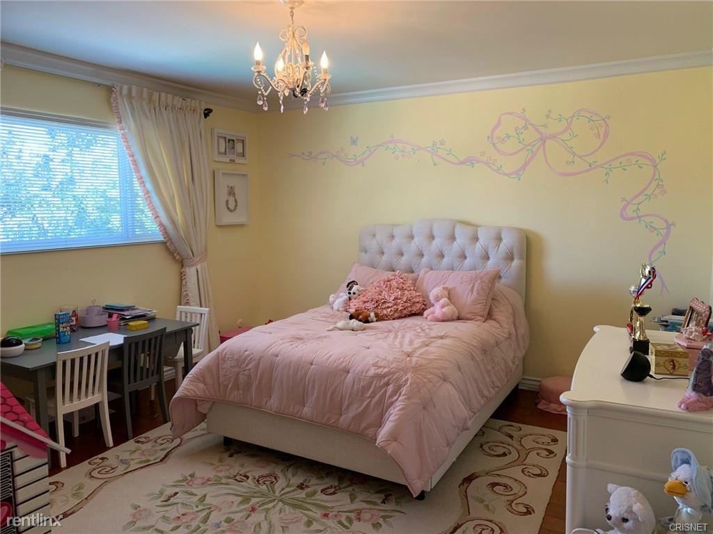 18119 Miranda St - Photo 3 of 6