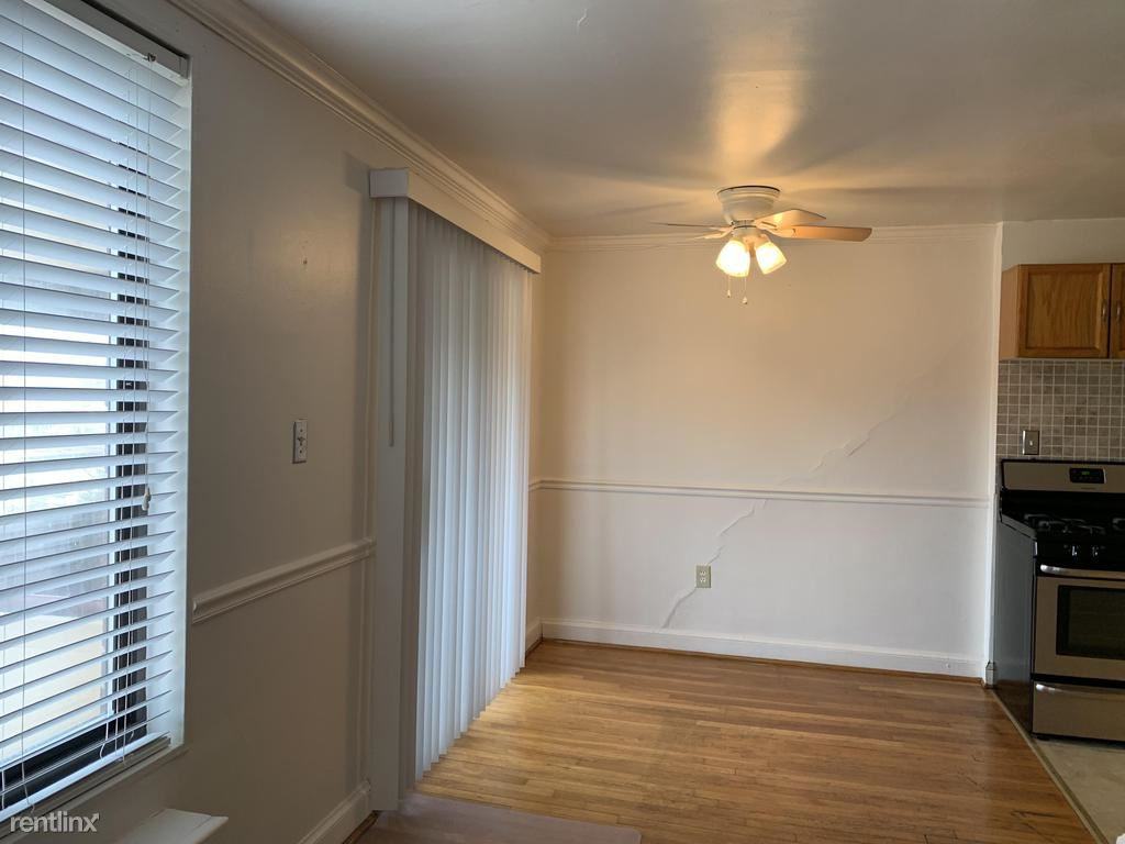 1587 N Colonial Terrace #403 - Photo 3 of 13