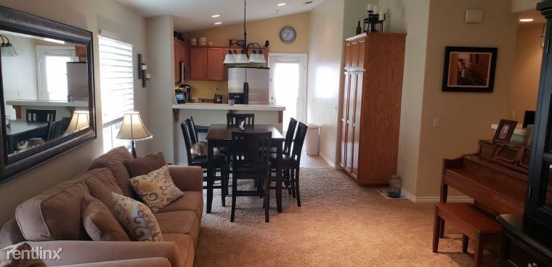 466 Paloma Ct - Photo 3 of 12