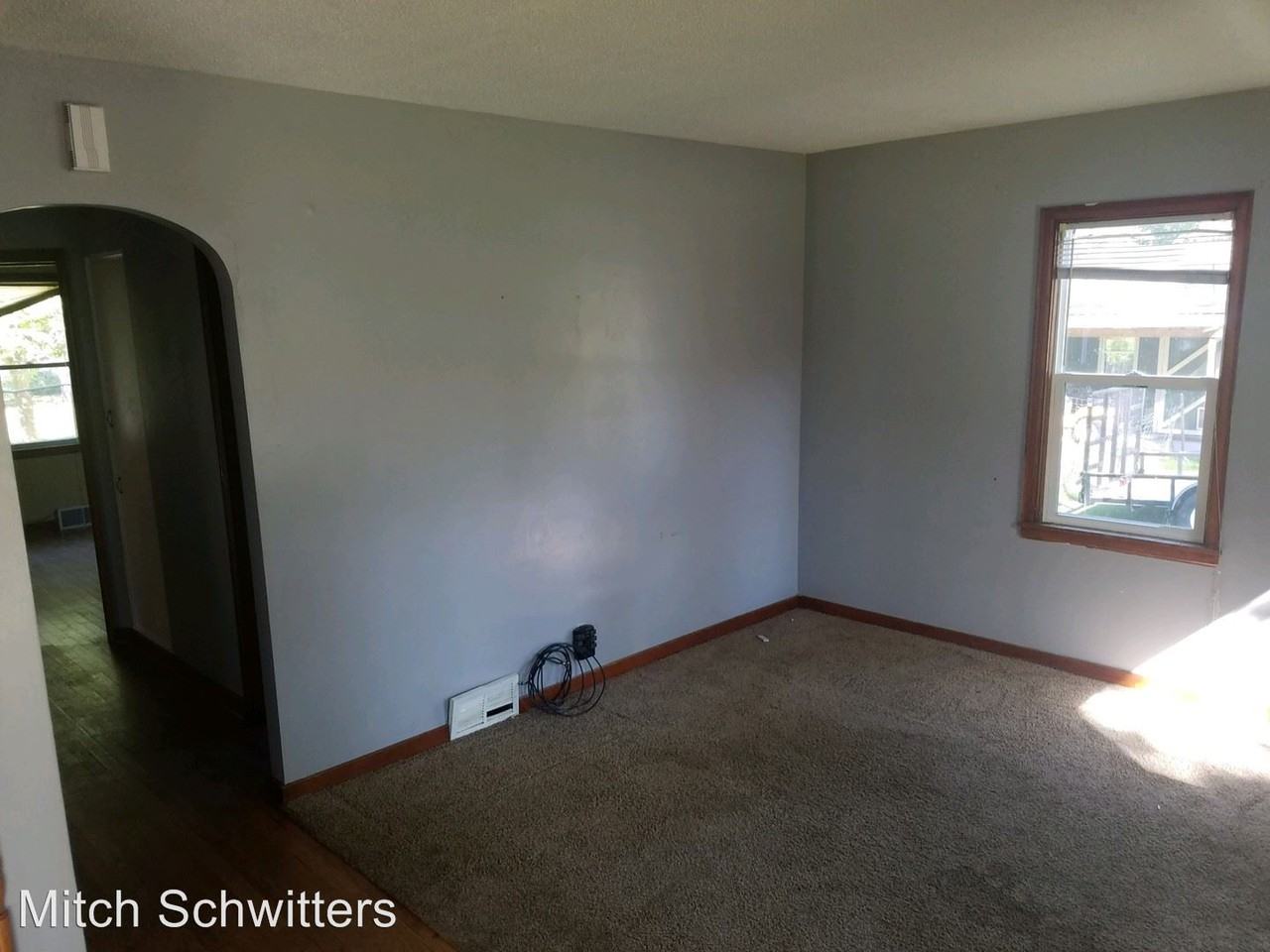 604 3rd St S - Photo 2 of 13