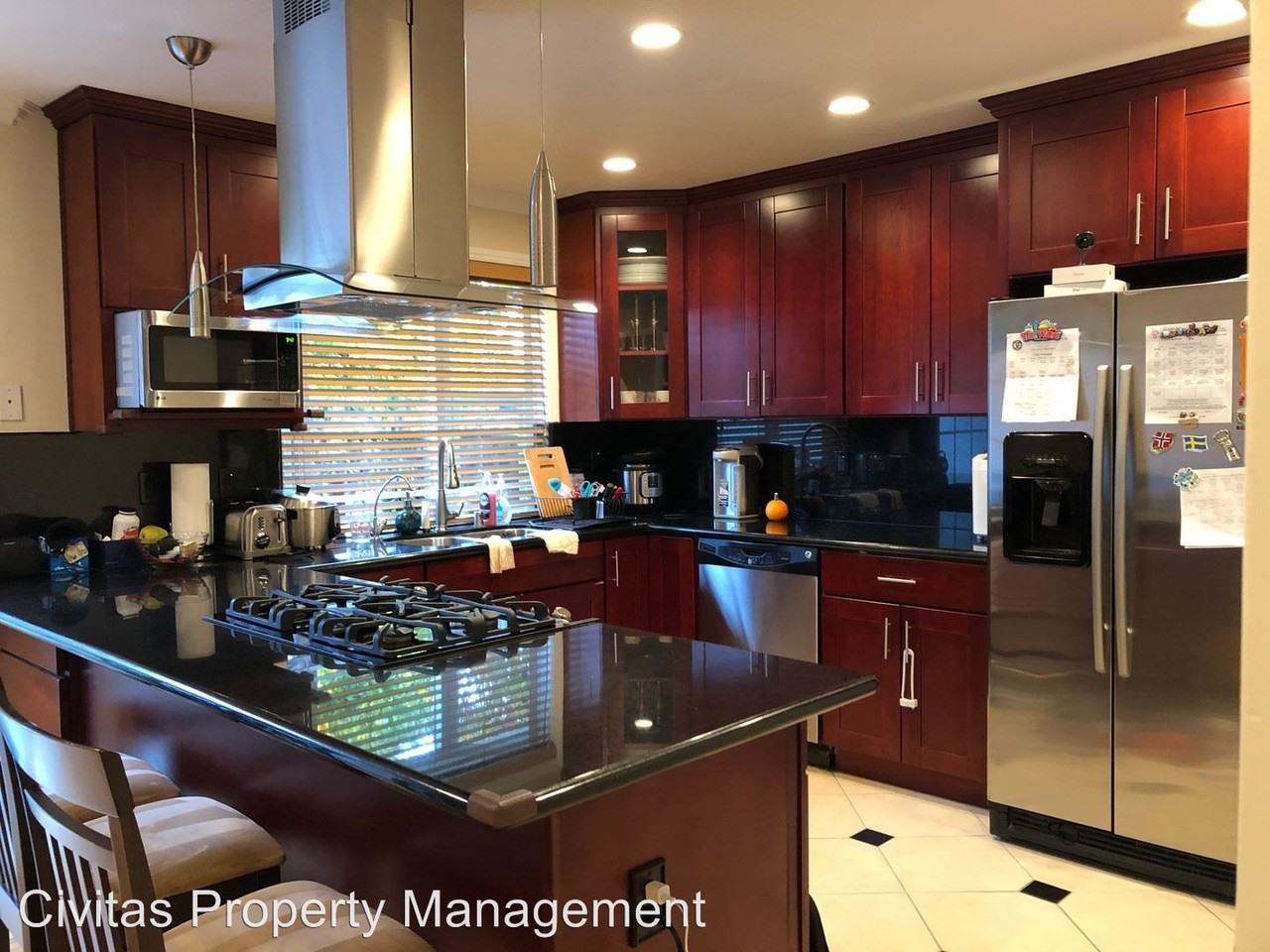 4655 Applewood Dr - Photo 2 of 9