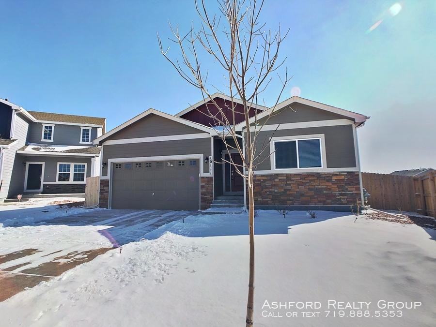 10111 Jaggar Way - Photo 2 of 23