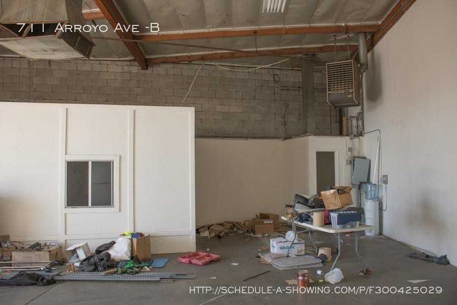 711 Arroyo Ave - Photo 3 of 10