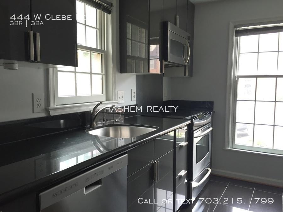 444 W Glebe Rd - Photo 2 of 20