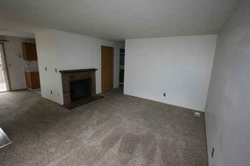 4604 NE 109th Ave - Photo 2 of 7