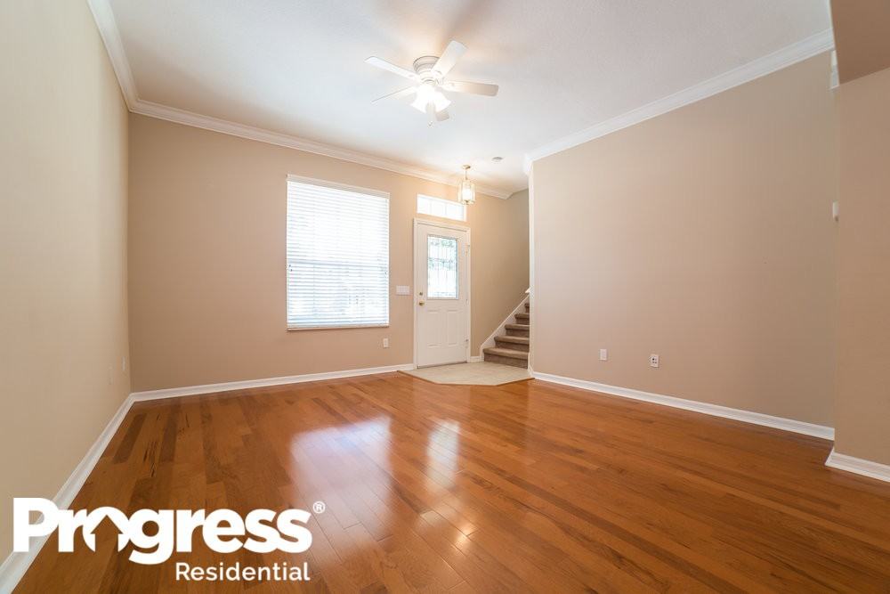 13718 Lensdale Ln - Photo 2 of 23