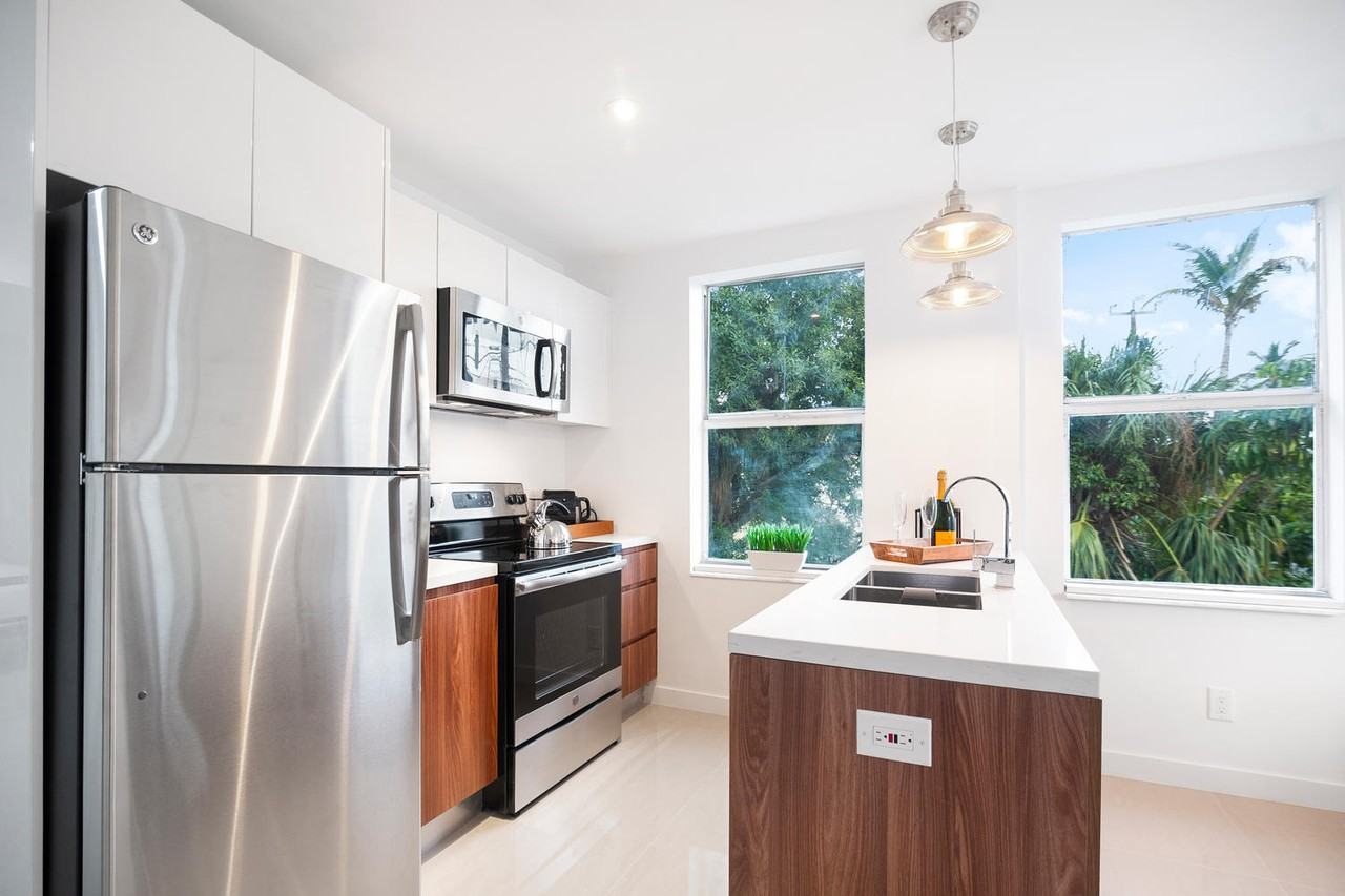 Smart Rent - Photo 3 of 62