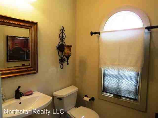 2113 Lancaster Rd - Photo 2 of 29
