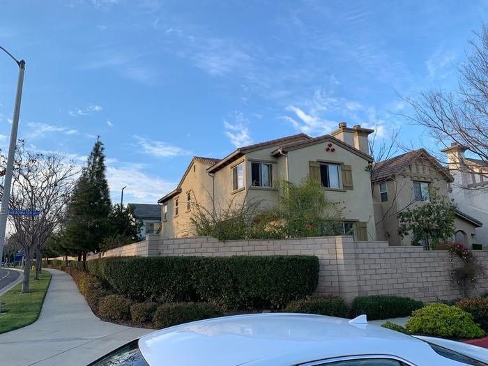 803 Pyramid Ct - Photo 2 of 27