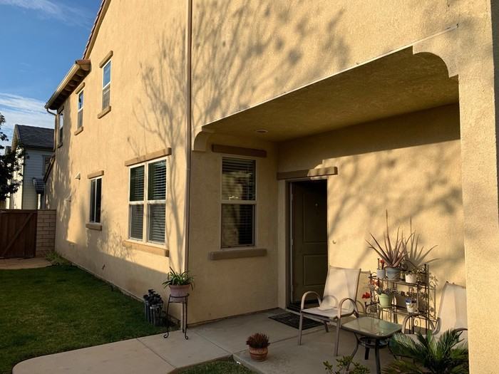 803 Pyramid Ct - Photo 3 of 27