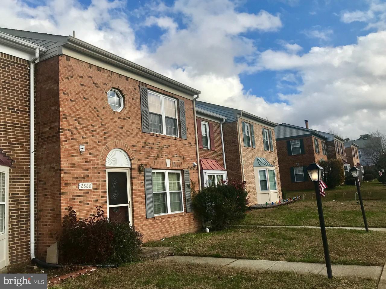 2860 Bowes Ln - Photo 2 of 20