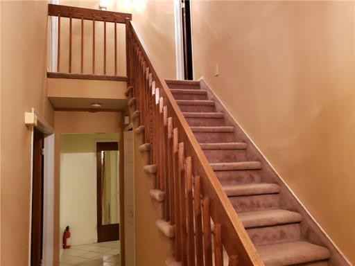 100 Riverbend Dr - Photo 2 of 22