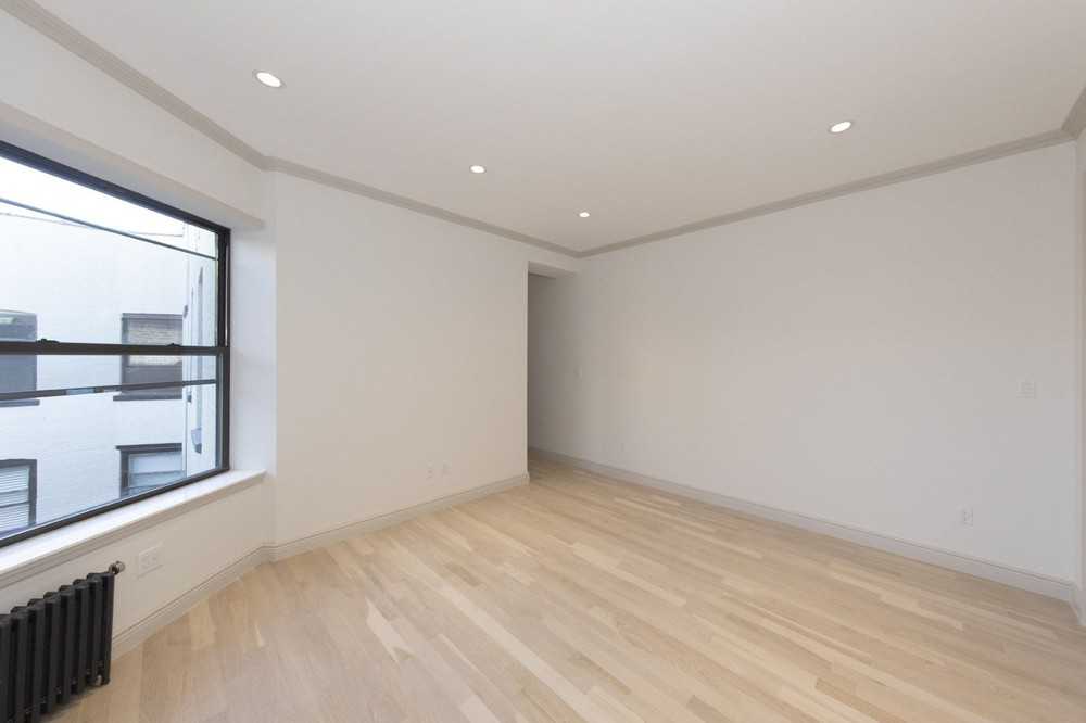 199  West 10th Street - Photo 2 of 11