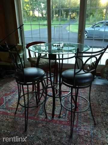 476 Whalley Rd - Photo 3 of 6