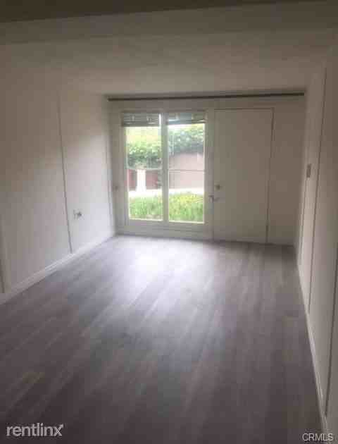 1455 Bluebird Canyon Dr - Photo 2 of 16