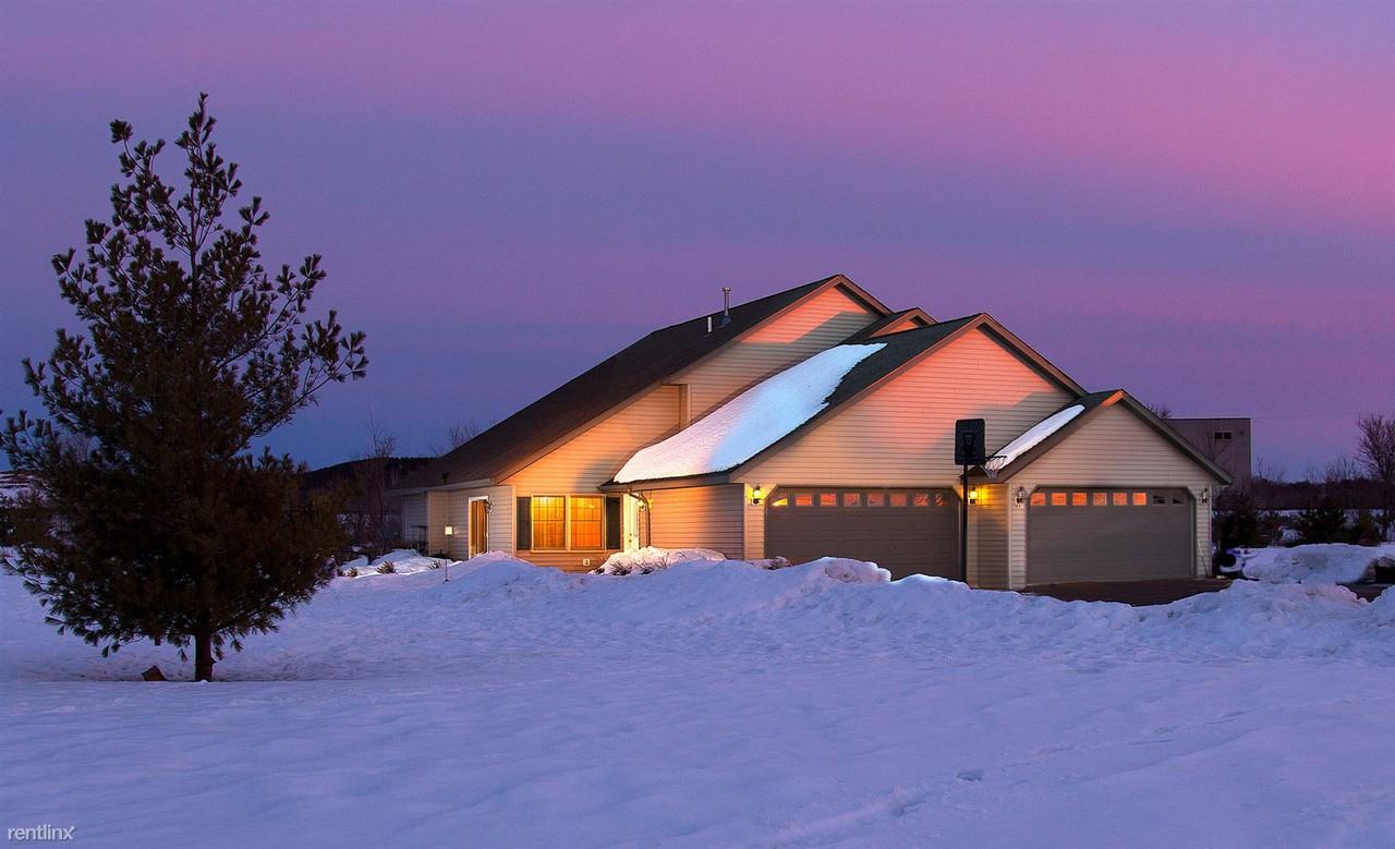 711A 711a Blue Jay Ln - Photo 2 of 8