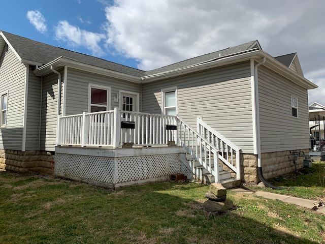 481477 Henrietta Ave - Photo 2 of 12