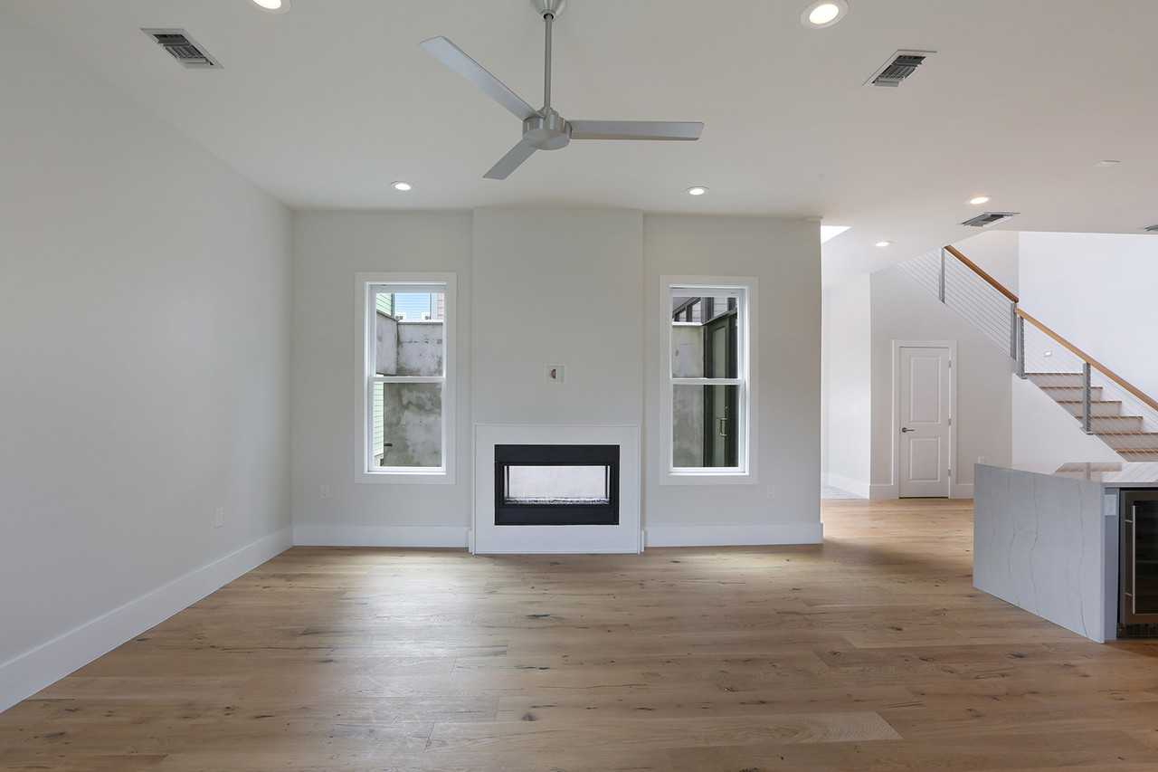 2415 Dauphine Street #B - Photo 2 of 28