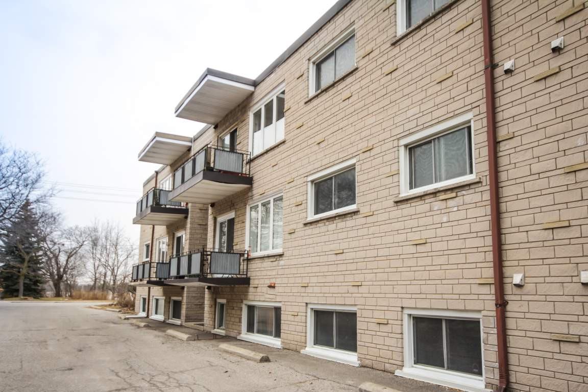 Erb Court Apartments - Photo 2 of 33