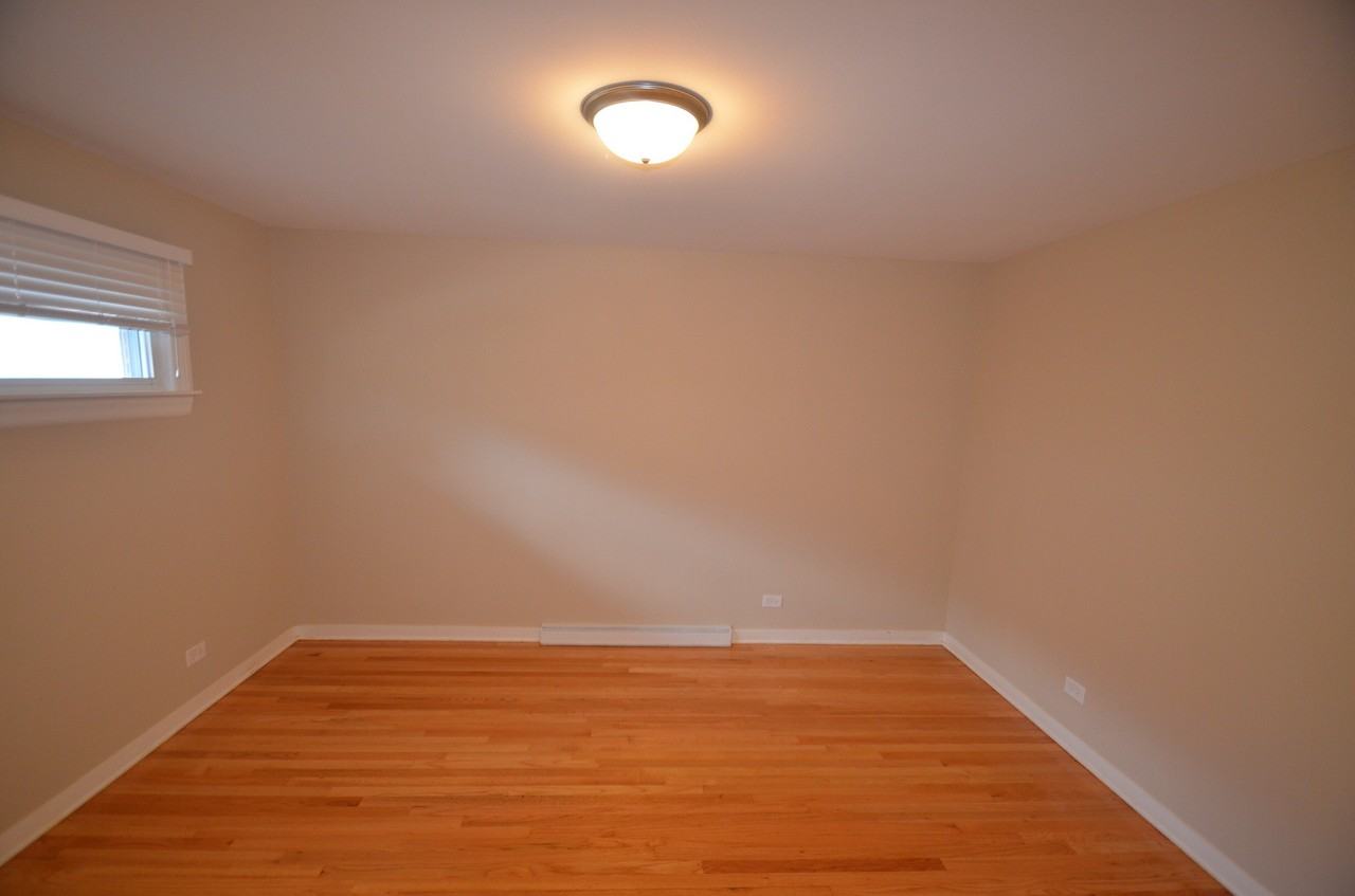 9100 Oleander Ave - Photo 3 of 8