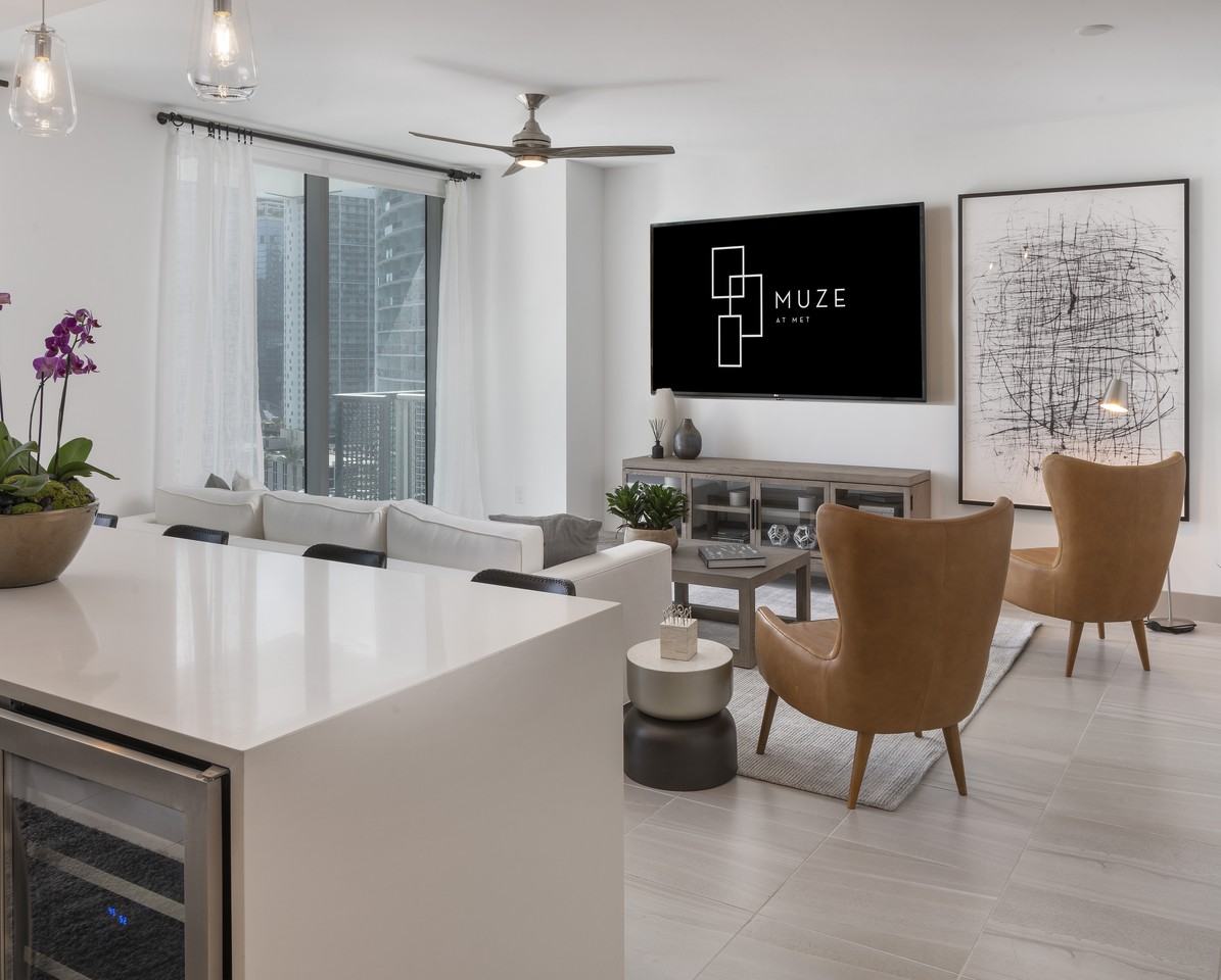 Muze at Met - Photo 3 of 38