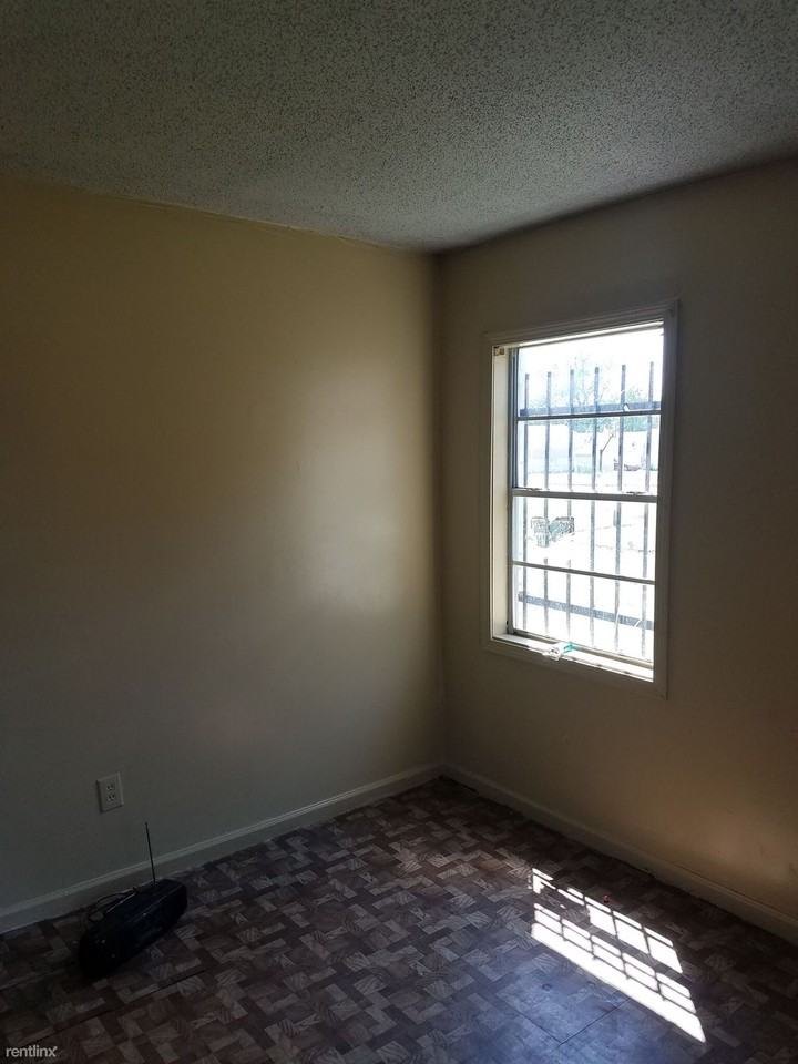 811 Polk Avenue - Photo 2 of 10