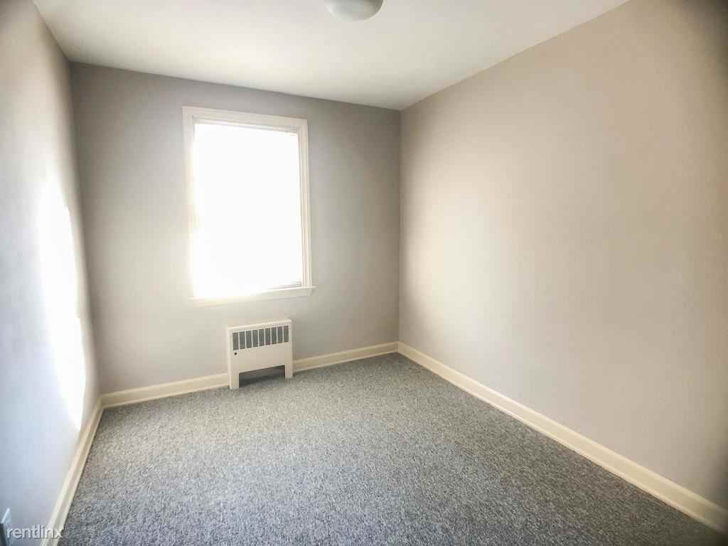 11 Trent Rd #1 - Photo 3 of 12