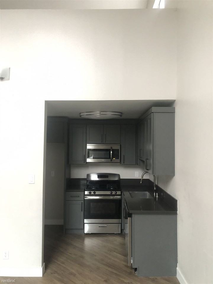 310 S Kenmore Ave - Photo 2 of 13