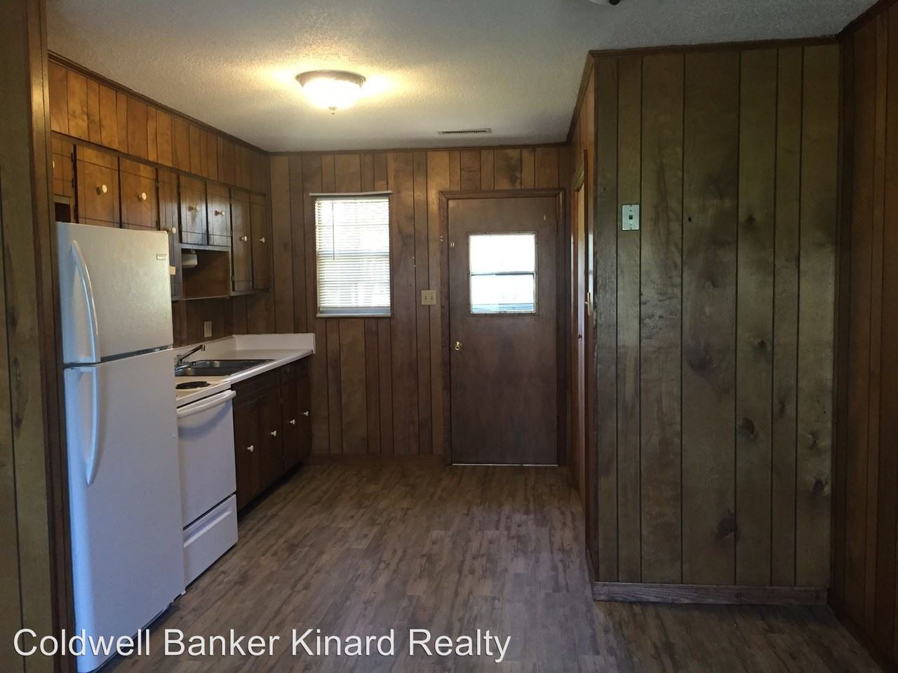 941 HAMILTON CIR - Photo 2 of 4