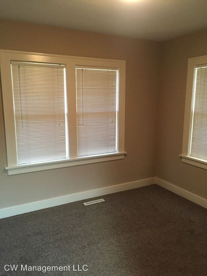 8532 Riley St - Photo 2 of 4