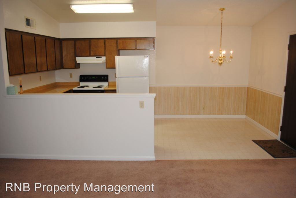 610 Lassen Way - Photo 2 of 11