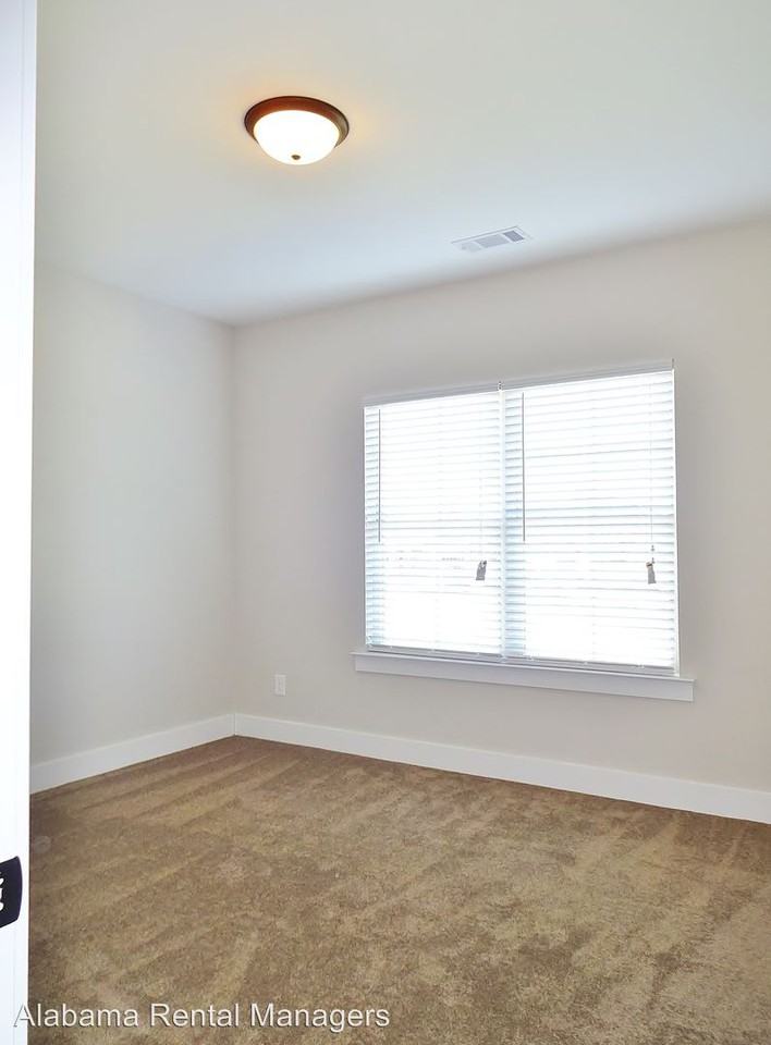 333 Union Station Drive - Photo 3 of 15