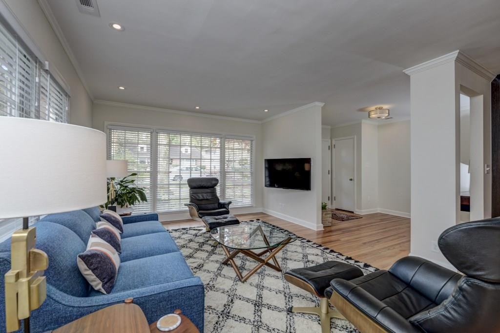 1933 Lebanon Dr NE - Photo 3 of 38