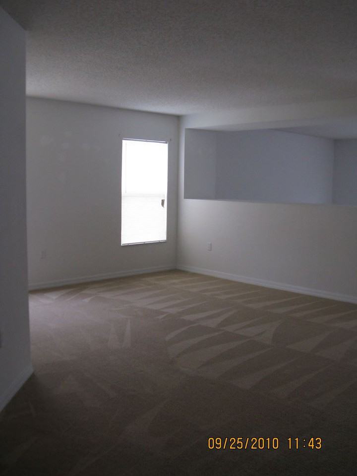 326 Elderberry Dr - Photo 3 of 5