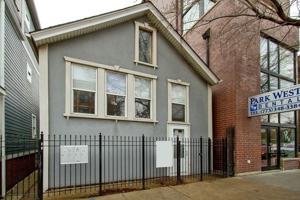 featured image of 2422 N Ashland Ave
