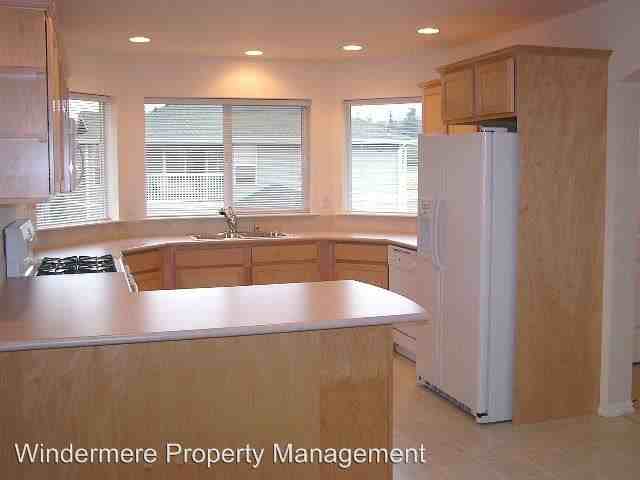 326 E Bellis Fair Pkwy #201 - Photo 3 of 16
